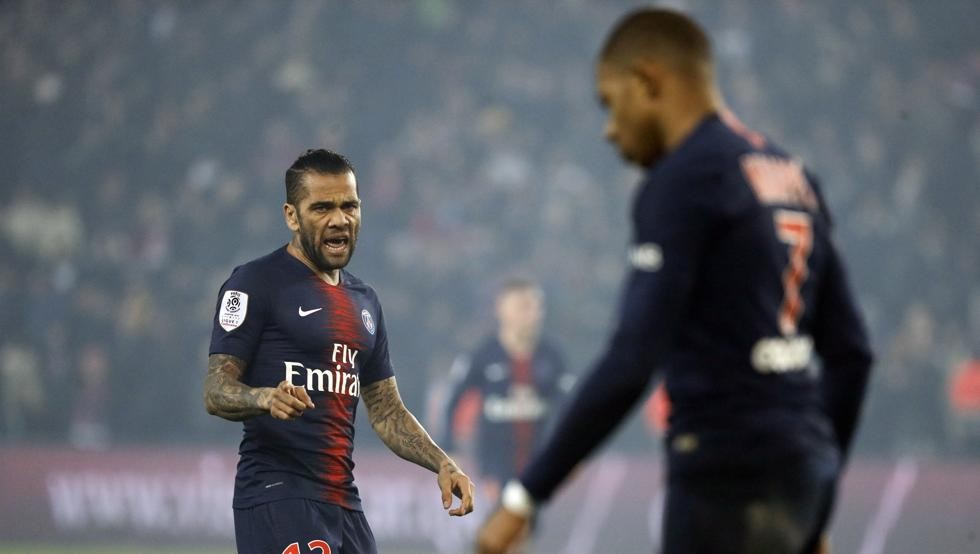 10 bản hợp đồng siêu khủng miễn phí vào hè 2019: - Bóng Đá