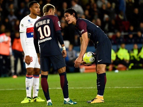 Neymar van xin để được trở lại Barcelona - Bóng Đá