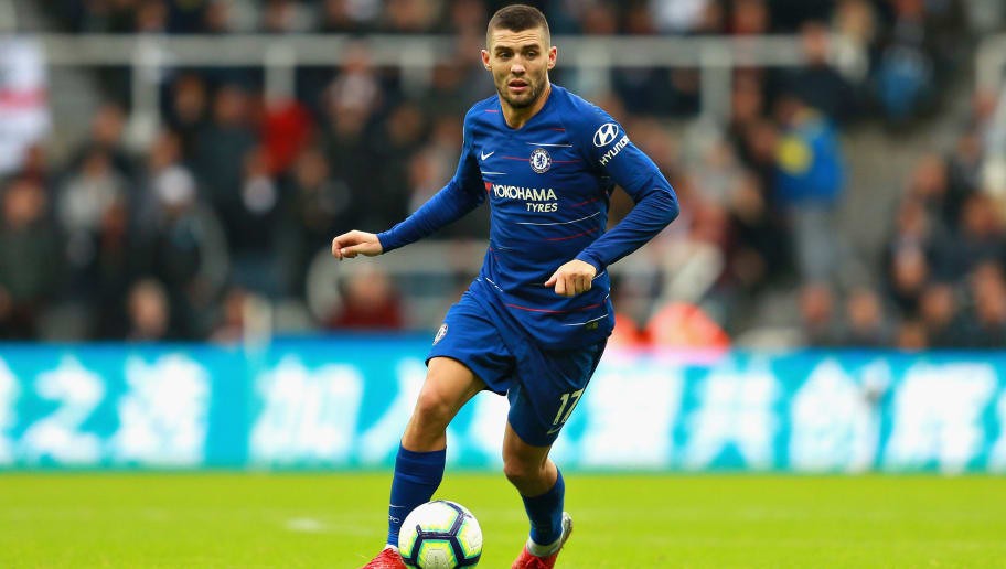 Mateo Kovacic nên ở lại Chelsea lâu hơn - Bóng Đá
