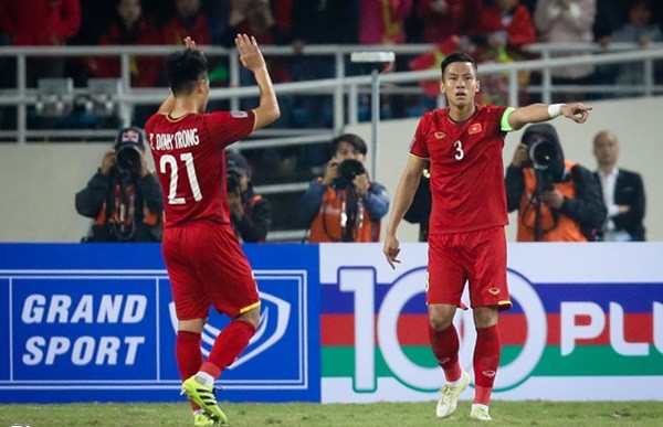 HLV Huddersfield nói về nghi vấn ngăn tuyển thủ Australia dự Asian Cup - Bóng Đá