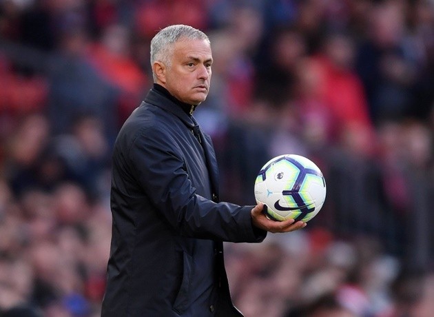 jose mourinho tưởng thưởng cho học trò sau chiến thắng trước newcastle - Bóng Đá