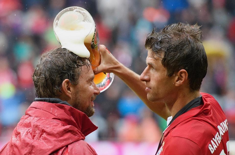 Top 10 khoảnh khắc điên rồ đáng yêu của Thomas Muller - Bóng Đá