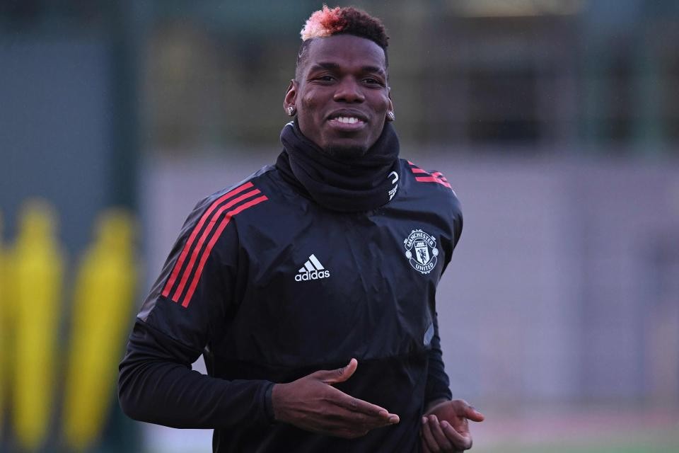 Pogba ngủ như chết suýt quên giờ tập - Bóng Đá