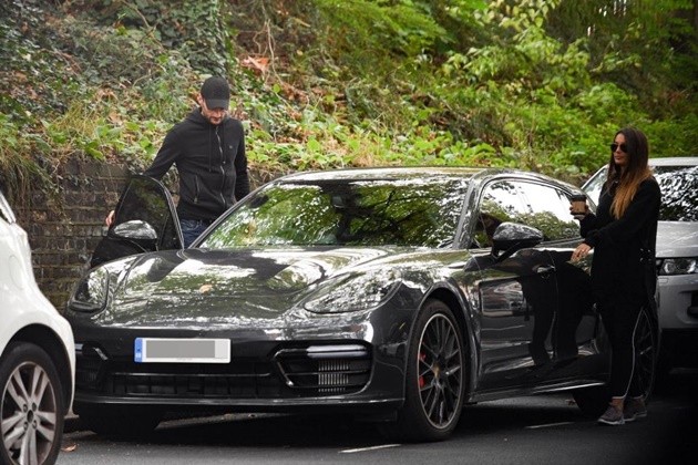 Lloris đi ăn với vợ - Bóng Đá