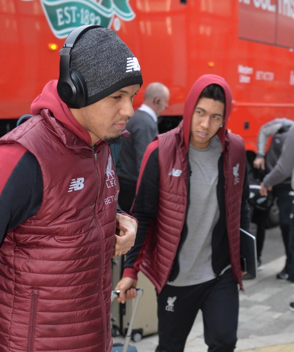 Liverpool dựng xe bus đến Manchester - Bóng Đá