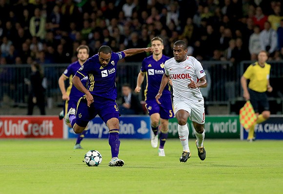 Sân nhà của Maribor ngập trong 