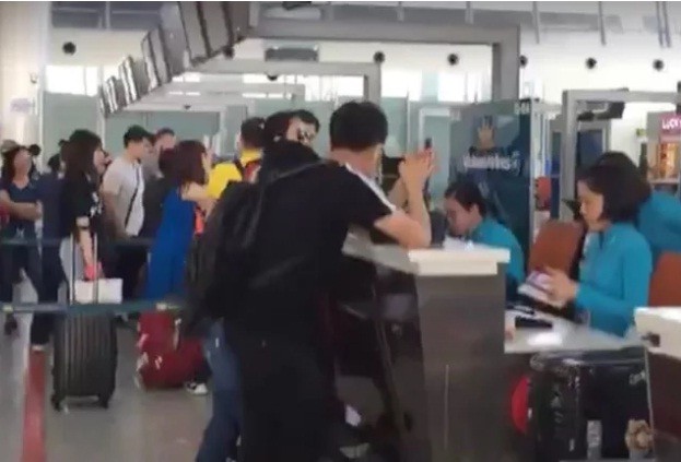 Xuân Trường bay sang Thái Lan, chuẩn bị ra mắt Buriram United - Bóng Đá