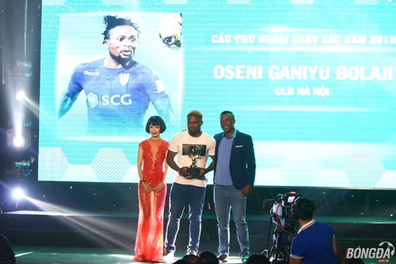 Trực tiếp quả bóng vàng Việt Nam 2018: Lần đầu cho Quang Hải - Bóng Đá