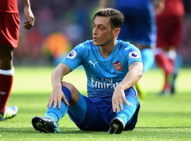 Đại diện lên tiếng hé lộ tương lai của Mesut Ozil - Bóng Đá