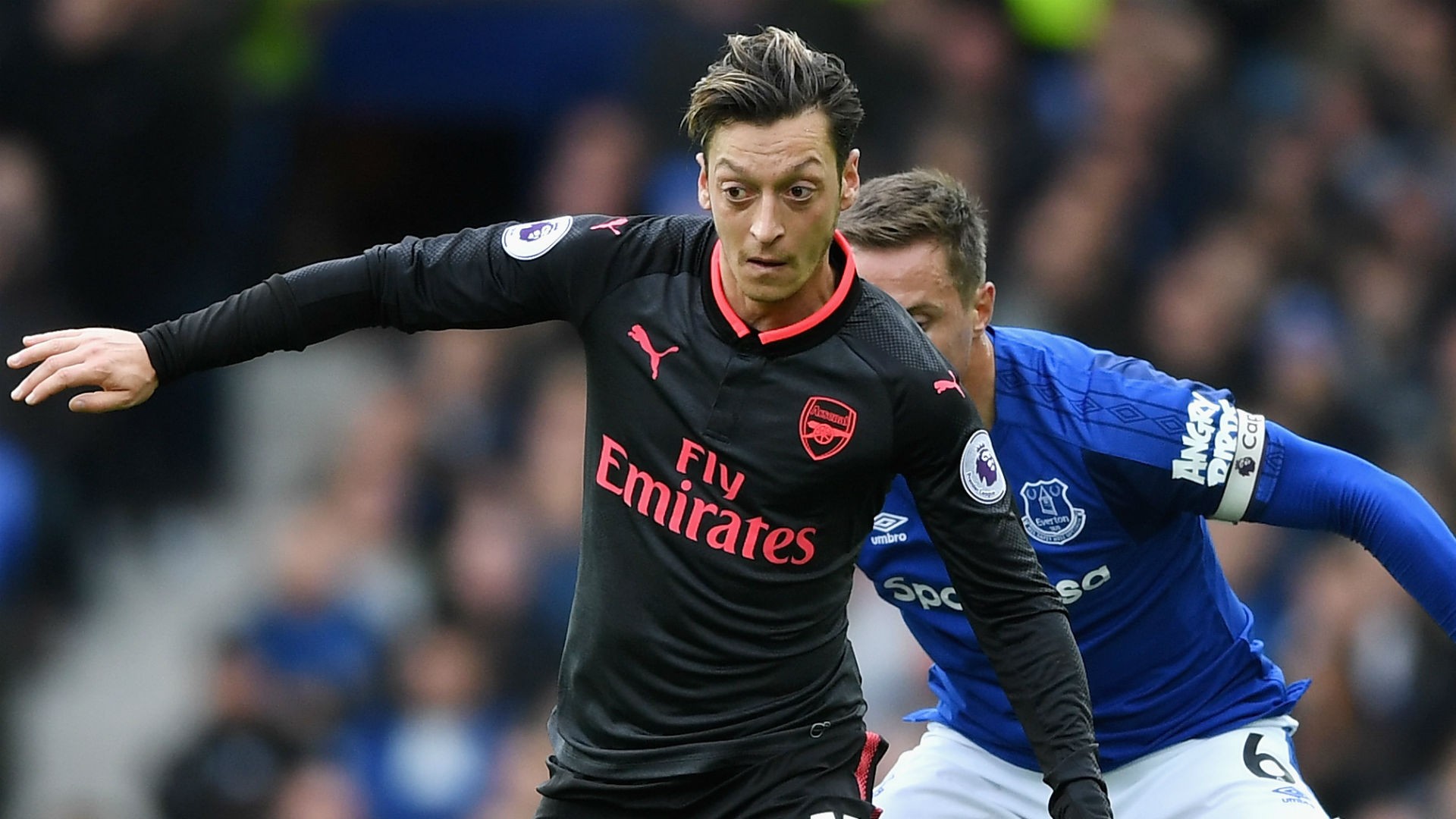 Mesut Ozil CHỐT tương lai tại Arsenal - Bóng Đá