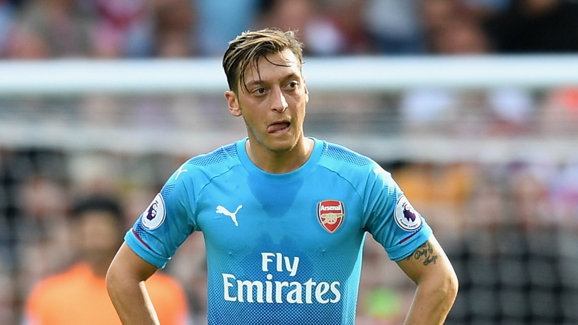 Sếp lớn Inter ra phán quyết vụ Mesut Ozil - Bóng Đá