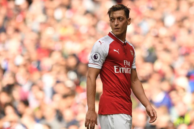Inter Milan tính gây sốc với Mesut Ozil - Bóng Đá
