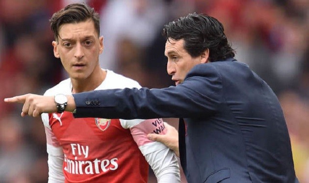 Premier League coi chừng, Emery đang luyện Ozil tuyệt chiêu mới - Bóng Đá