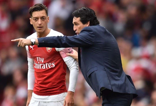 đại diện ozil đàm phán với inter - Bóng Đá