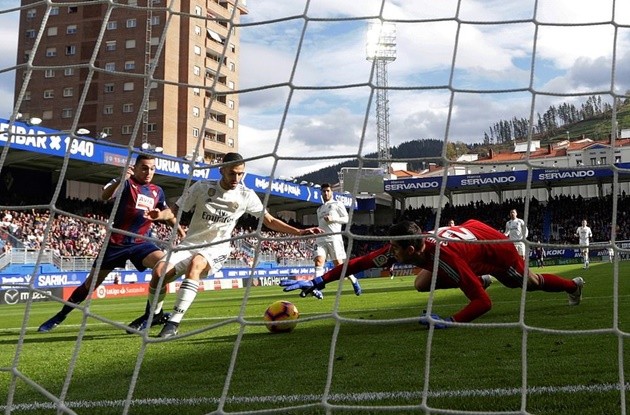 Ronaldo không dễ làm, giờ Bale đã hiểu chưa? - Bóng Đá