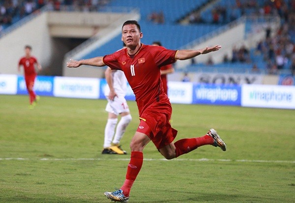 Tuyển Việt Nam đi Asian Cup: Thầy Park khiến tất cả... việt vị - Bóng Đá