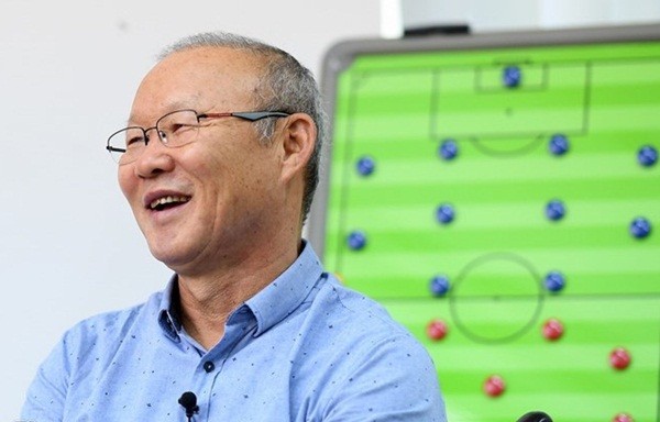 HLV Park Hang-seo: ‘Tôi chưa xứng đáng với cách gọi người hùng’ - Bóng Đá
