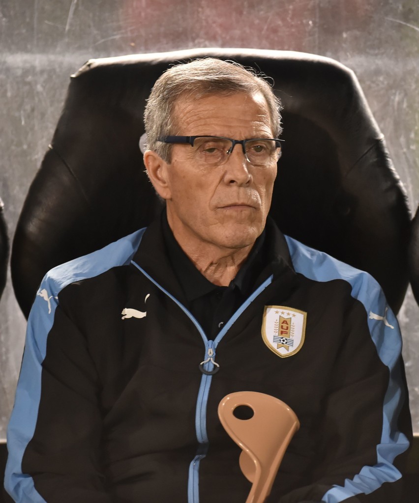 Paraguay 1-2 Uruguay - Bóng Đá