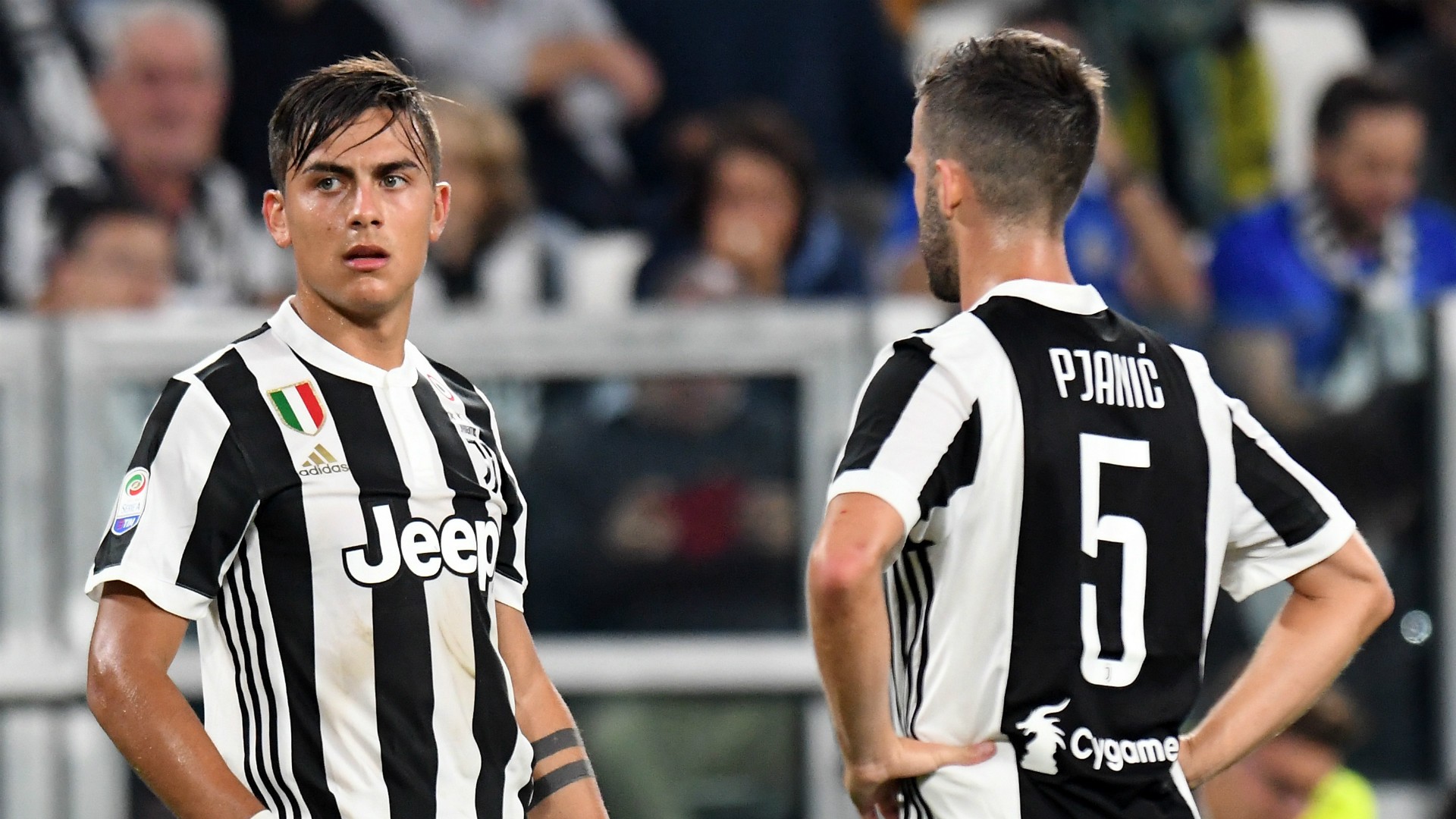 Đồng đội thay nhau gửi lời an ủi Higuain - Bóng Đá