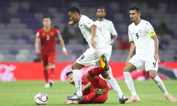 Trực tiếp ĐT Việt Nam 0-0 Yemen (H1): Sắc đỏ tràn lên tấn công - Bóng Đá