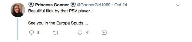 Tottenham nhận mưa 'gạch đá' vì... quảng cáo tổ trác - Bóng Đá