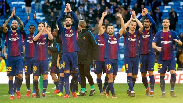 Pique bị chỉ trích dữ dội sau trận hòa của Barca - Bóng Đá