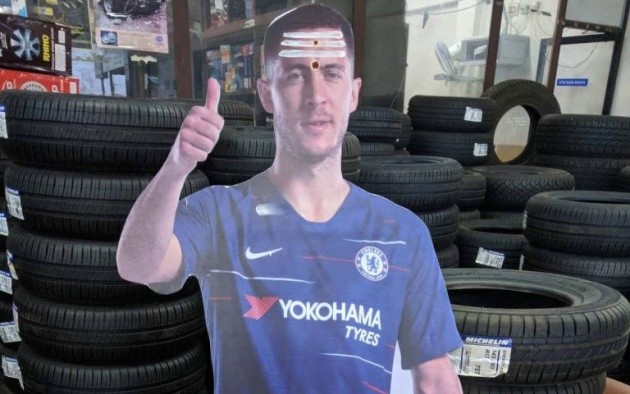 Sốc với tình cảm của người Ấn Độ dành cho Eden Hazard - Bóng Đá