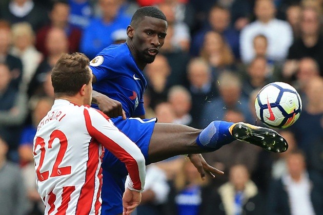 Top 10 cầu thủ chạy nhanh nhất Premier League: Vắng bóng MU - Bóng Đá