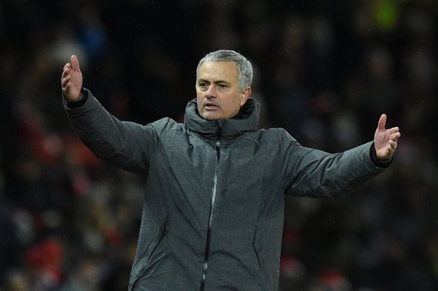 Thua Man City, Jose Mourinho đổ lỗi cho trọng tài và... thần may mắn - Bóng Đá