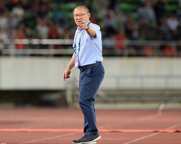 Việt Nam gặp Campuchia, HLV Park cần giải phóng Quang Hải - Bóng Đá