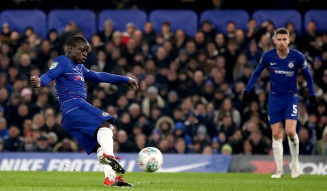 Giroud phung phí cơ hội, Higuain căng thẳng thấy rõ - Bóng Đá