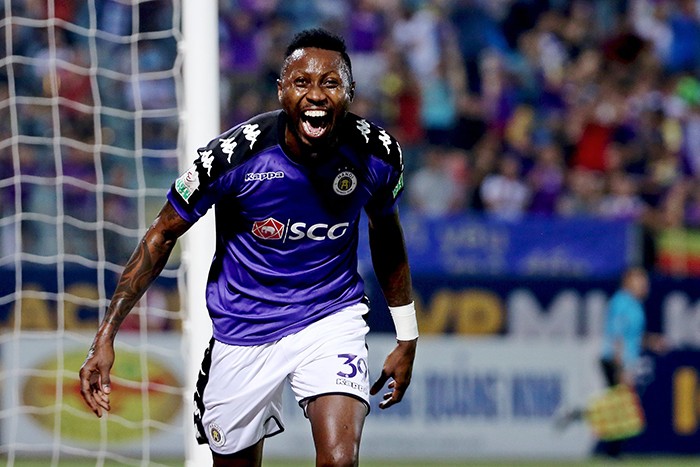 Oseni sút kém, Hoàng Vũ Samson đang ở đâu? - Bóng Đá