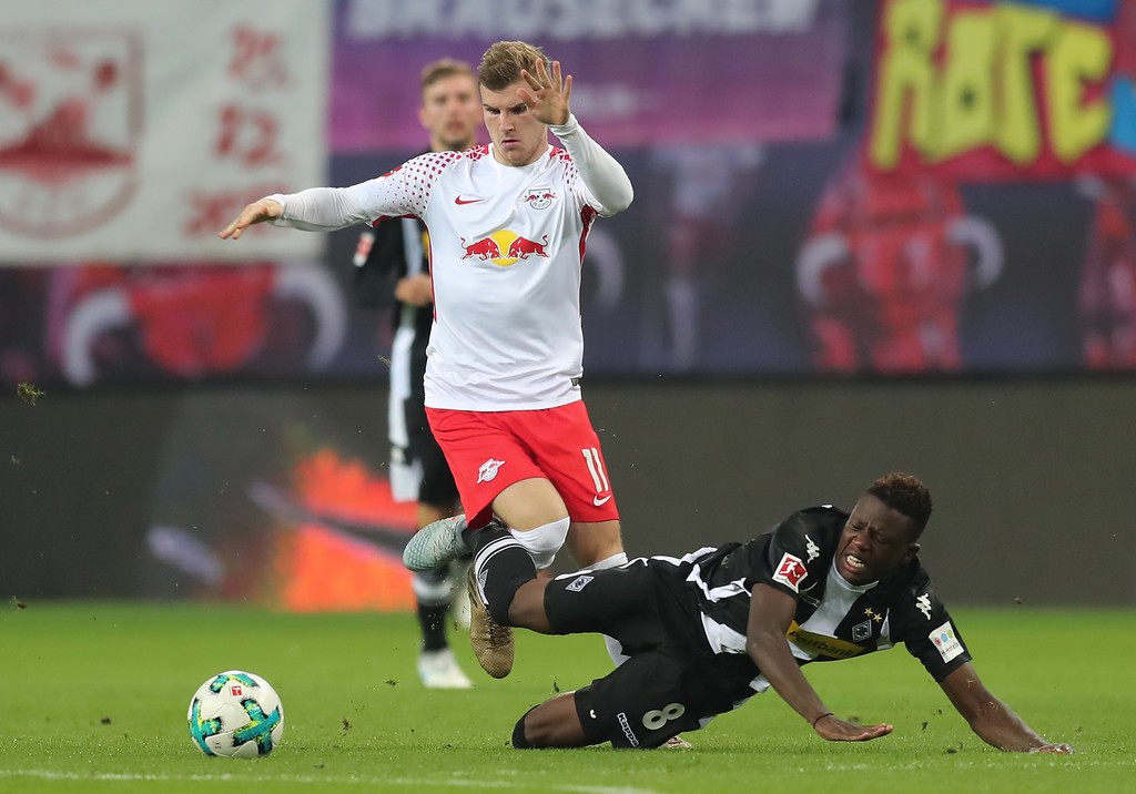 RB Leipzig 2-2 Monchengladbach: Rượt đuổi gay cấn, Naby Keita lĩnh thẻ đỏ - Bóng Đá