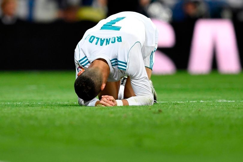 Khi không thể ghi bàn thì Ronaldo làm gì? - Bóng Đá