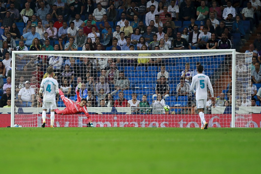 Real Madrid 0-1 Real Betis: Ronaldo cúi đầu đau đớn - Bóng Đá