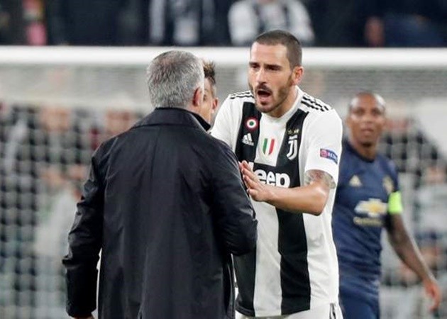 'Mourinho là kẻ không biết xấu hổ' - Bóng Đá
