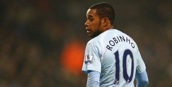 Bậc thầy rê bóng Robinho cũng chỉ có vậy? - Bóng Đá