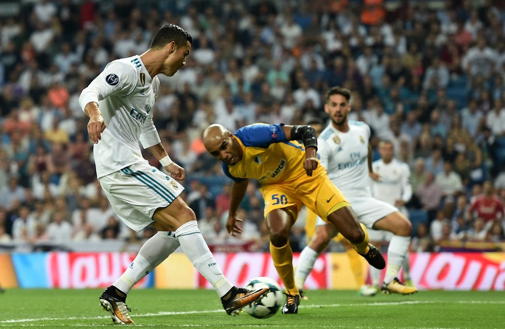 Ronaldo có cú đúp, Real Madrid thắng dễ APOEL Nicosia - Bóng Đá