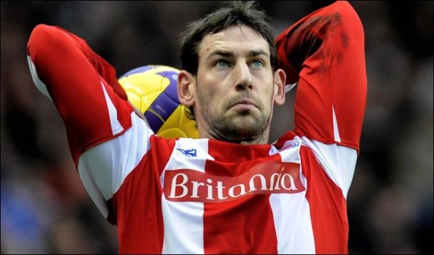 TOP 5 điều khó quên tại Premier League: Huyền thoại từ đường biên! - Bóng Đá