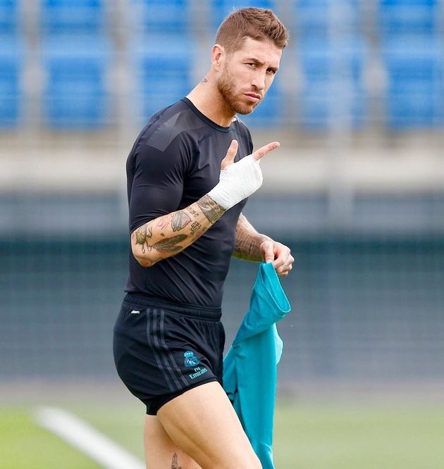 Ramos và những khoảnh khắc 'cạn lời' trên sân cỏ - Bóng Đá