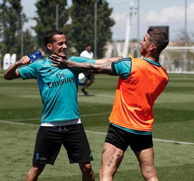 Ramos và những khoảnh khắc 'cạn lời' trên sân cỏ - Bóng Đá