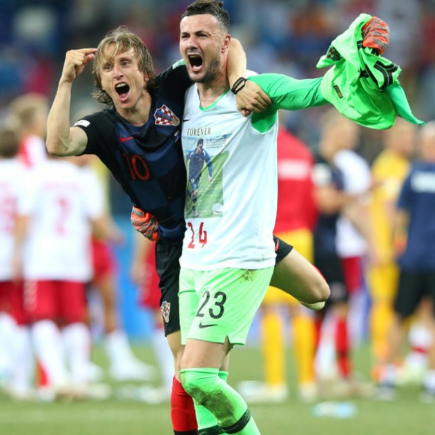 Tập trung cùng tuyển, đội trưởng Modric nhận quà khủng - Bóng Đá