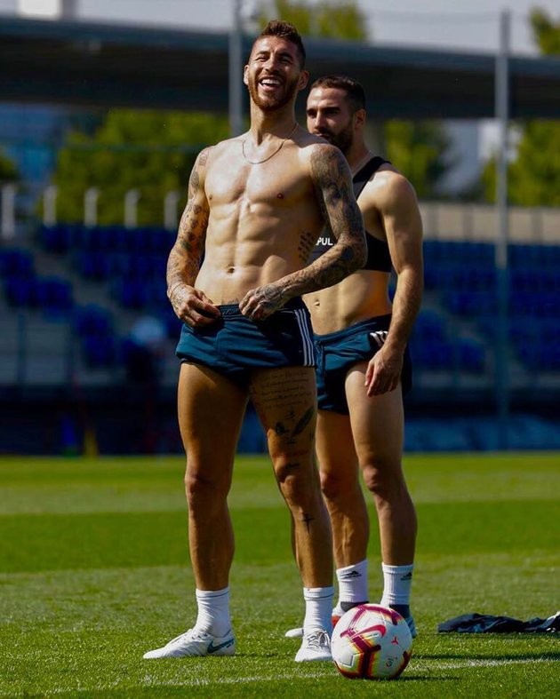 Ramos và những khoảnh khắc 'cạn lời' trên sân cỏ - Bóng Đá