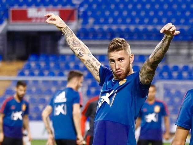 Ramos và những khoảnh khắc 'cạn lời' trên sân cỏ - Bóng Đá