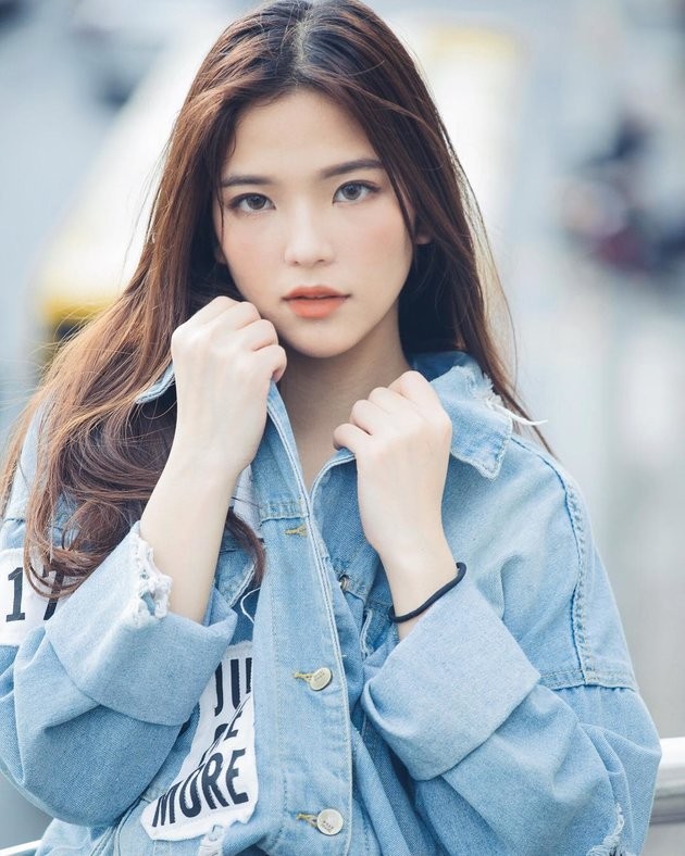 Danh tính hotgirl cổ vũ nhiệt tình đội tuyển Thái Lan - Bóng Đá