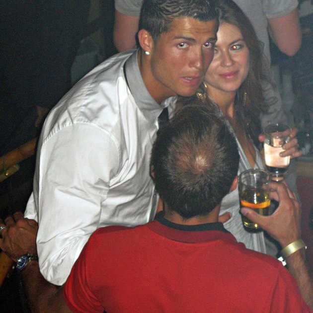 Kathryn Moryoga lần đầu xuất hiện sau cáo buộc bị Ronaldo cưỡng hiếp - Bóng Đá
