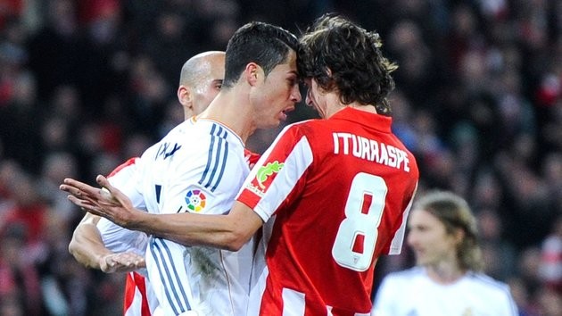 Ronaldo và những lần nhận thẻ đỏ đớn đau nhất cuộc đời - Bóng Đá