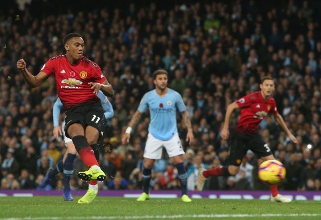 'Tôi thất vọng về màn trình diễn của Martial trước Man City' (Zabaleta phát biểu) - Bóng Đá
