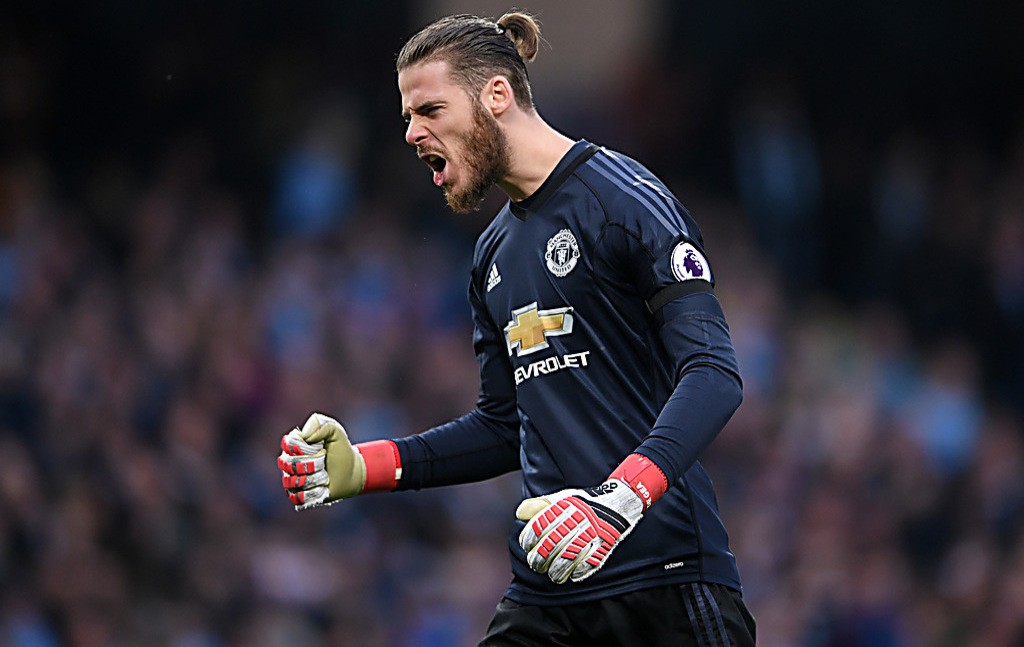 Mourinho dùng De Gea 'đá đểu' Pogba - Bóng Đá