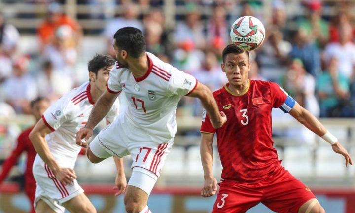 Quế Ngọc Hải lọt top 10 cầu thủ xuất sắc nhất lượt trận 2 vòng bảng Asian Cup 2019 - Bóng Đá